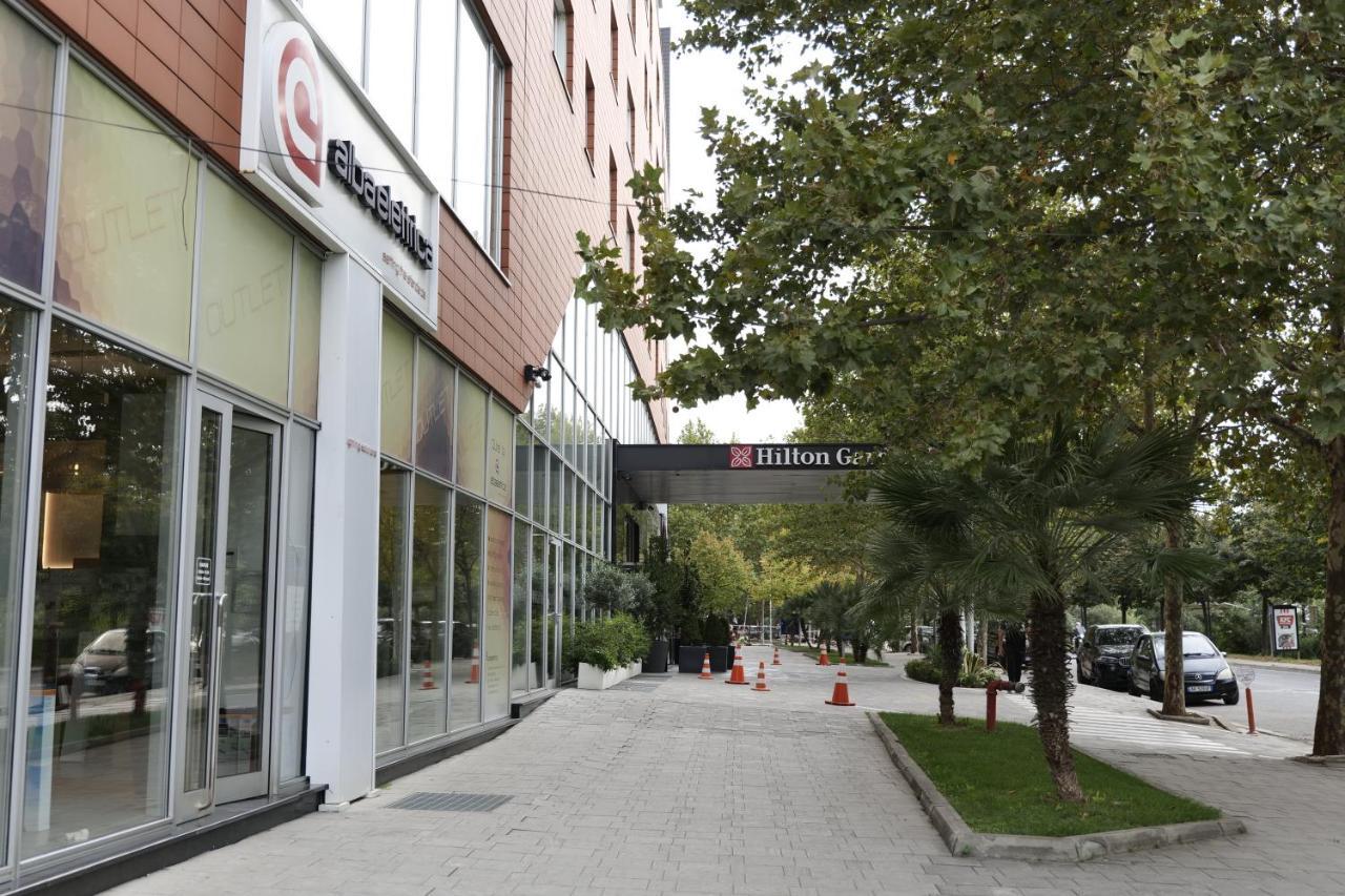 Luxury Condo In Tirana Exterior photo